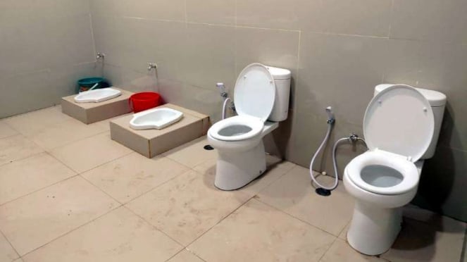 Toilet tanpa sekat di Stasiun Ciamis