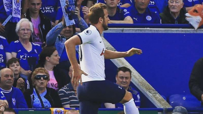 Penyerang Tottenham Hotspur, Harry Kane, melakukan selebrasi
