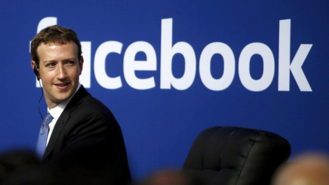 Kasus Lama Paksa Facebook Hentikan Sementara 10.000 Lebih Aplikasinya. (FOTO: Reuters/Stephen Lam).