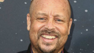Aaron Eisenberg, Pemeran Nog di Star Trek Meninggal Dunia