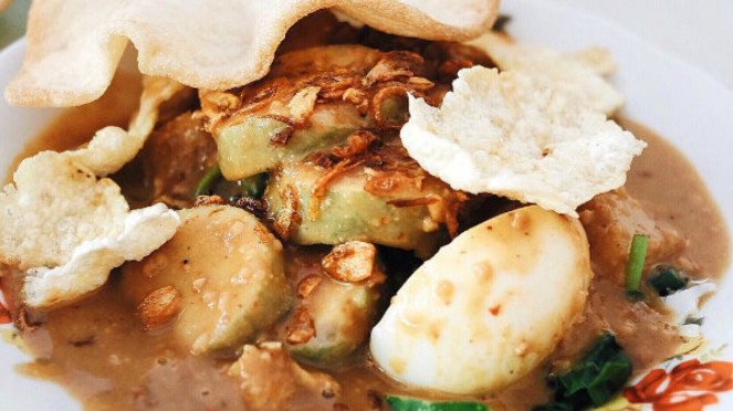 Gado-gado Bonbin