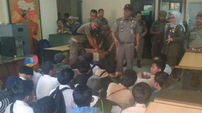Puluhan pelajar Depok diamankan dari Jalan Margonda