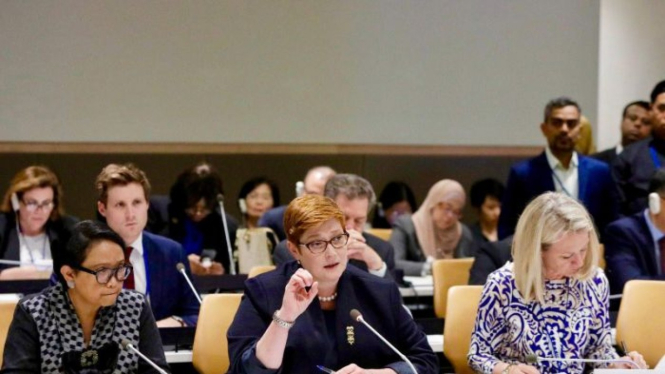 Menlu Australia Senator Marice Payne bersama Menlu RI Retno Marsudi dalam salah satu sesi di Sidang Majelis Umum PBB di New York pekan ini.