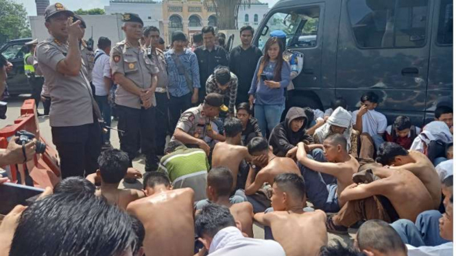 Polisi amankan para pelajar yang mau demo RUU di Palembang