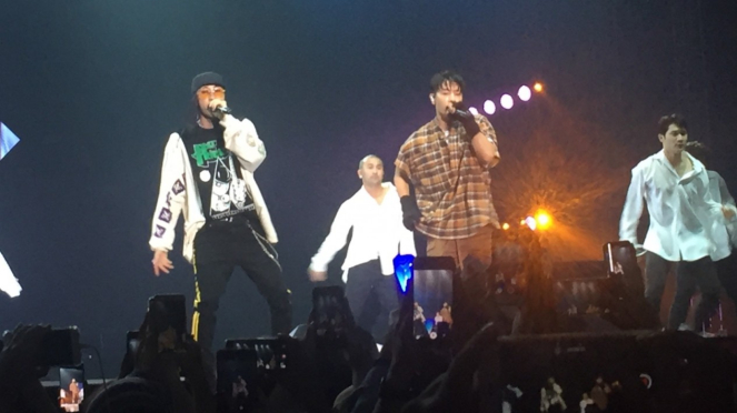 Super Junior Donghae dan Eunhyuk di Super K-Pop Festival Indonesia