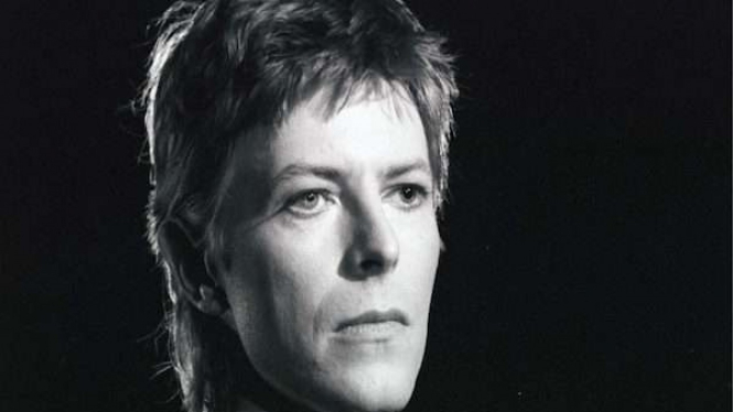 David Bowie, penyanyi gaek Hollywood