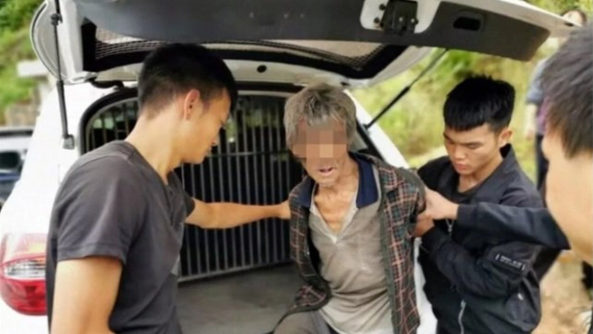 Polisi China menemukan seorang penjahat yang sudah melarikan dari dari penjara selama 17 tahun.