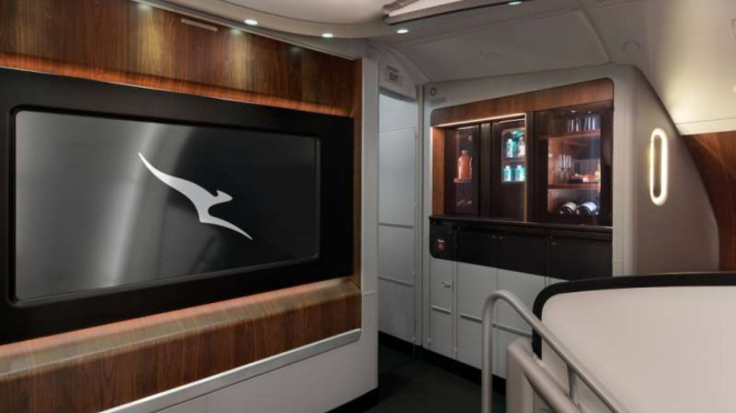 Qantas A380 on-board lounge