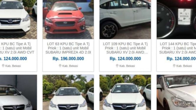 LElang seratusan mobil Subaru sitaan Bea Cukai.