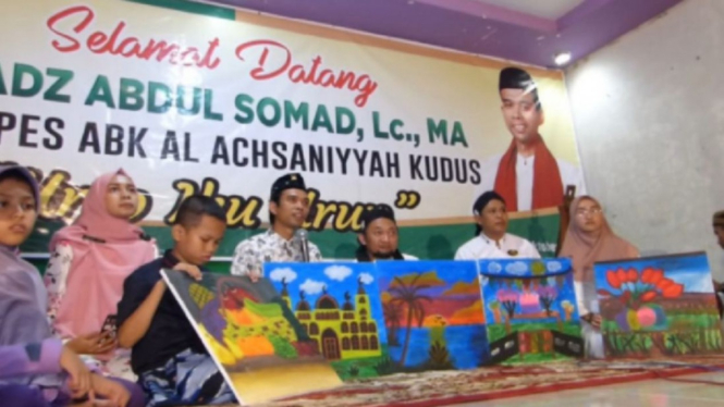 Ustaz Abdul Somad di Pesantren Anak Berkebutuhan Khusus Al Achsaniyyah, Kudus