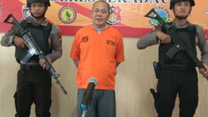 SR, pelaku pembunuhan di Kabupaten Sintang.