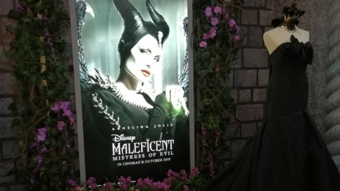 Karya seni terinspirasi dari film Maleficent.