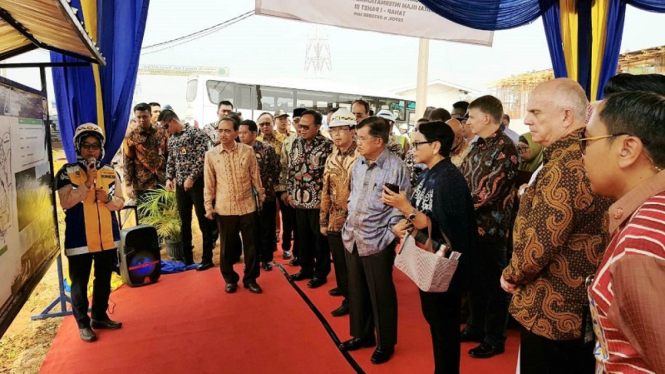 Wapres Jusuf Kalla mengajak Dubes Asing mengunjungi UIII di Cimanggis, Depok