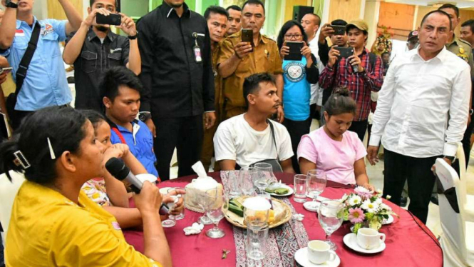 Gubernur Sumatera Utara, Edy Rahmayadi menyambut kedatangan 175 pengungsi.