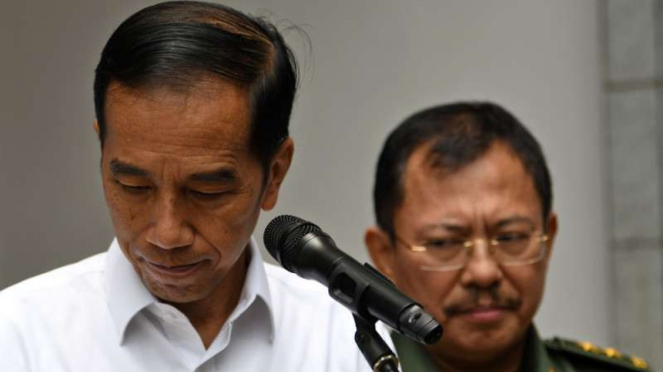 Presiden Jokowi dan Kepala RSPAD Gatot Subroto, Terawan Agus Putranto.