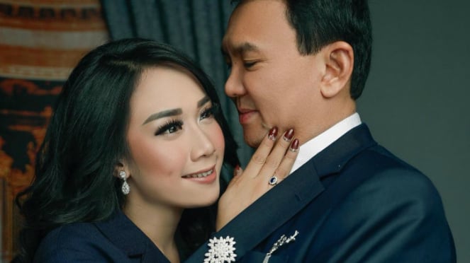 Foto pernikahan Ahok dan Puput Nastiti Dewi