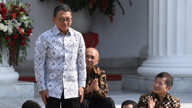 Arifin Tasrif diperkenalkan Presiden Joko Widodo sebagai Menteri ESDM.