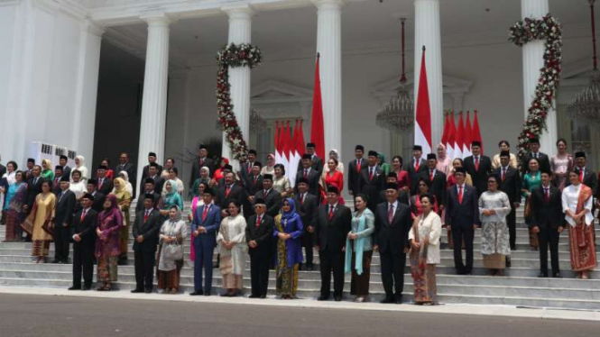Foto bersama Kabinet Indonesia Maju Joko Widodo-Ma'ruf Amin