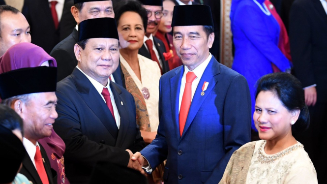 Menteri Pertahanan Prabowo Subianto dan Presiden Joko Widodo