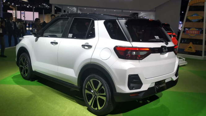 Daihatsu rocky 2019 обзор