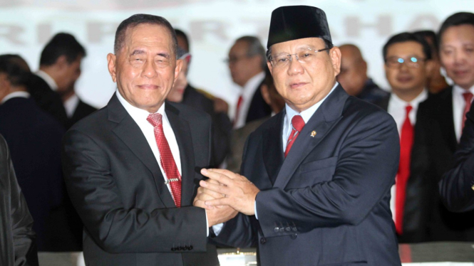 Ryamizard Ryacudu dan Prabowo Subianto.