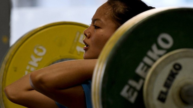 Lifter putri Indonesia, Windy Cantika Aisah (M RISYAL HIDAYAT/ANTARA FOTO)