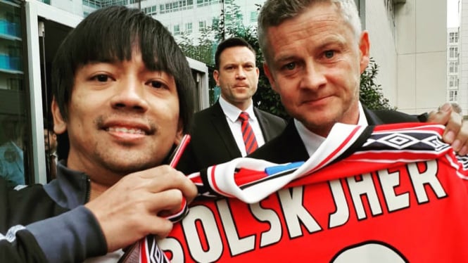 Rian D'Masiv bersama Manajer MU, Ole Gunnar Solskjaer