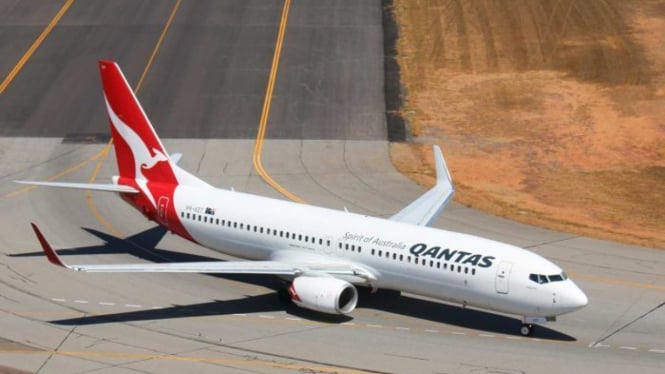 Retakan ditemukan di sebuah pesawat Boeing 737 milik maskapai Qantas selama proses pemeriksaan perawatan rutin dan memicu pemeriksaan terhadap seluruh unit 737 Qantas pekan ini.