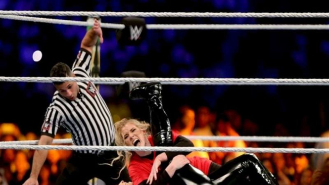 Arab Saudi gelar pertarungan gulat WWE untuk perempuan