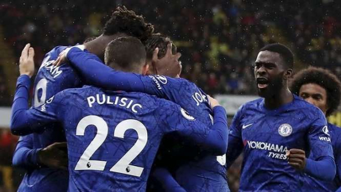 Para pemain Chelsea merayakan gol Tammy Abraham ke gawang Watford