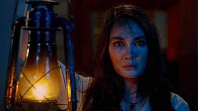 Luna Maya dalam film Rumah Kentang: The Beginning