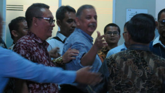 Azan Magrib Warnai Kebebasan Sofyan Basir dari Rutan KPK