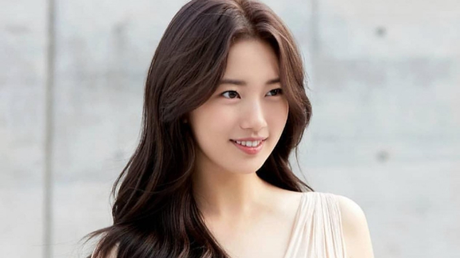 Bae Suzy.