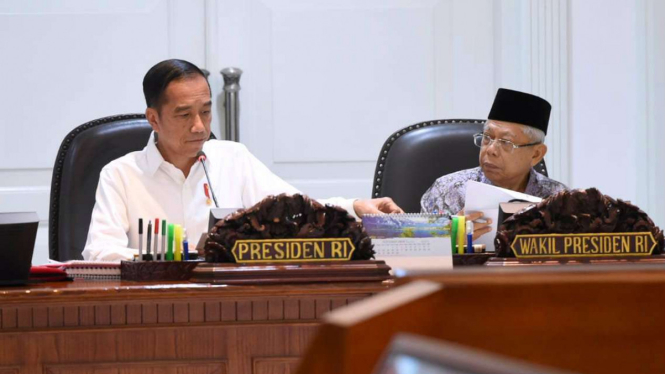 Presiden Joko Widodo dan Wapres Ma'ruf Amin saat sidang kabinet.
