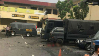 Jenazah Pelaku Bom Bunuh Diri di Polrestabes Medan Dievakuasi