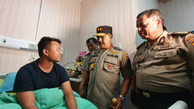 Kapolda Sumut, Irjen Pol Agus Andrianto Saat Meninjau Korban bom