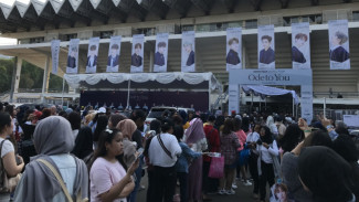 Seventeen Gelar Konser ke-4 di Jakarta, Fans Datang dari Subuh