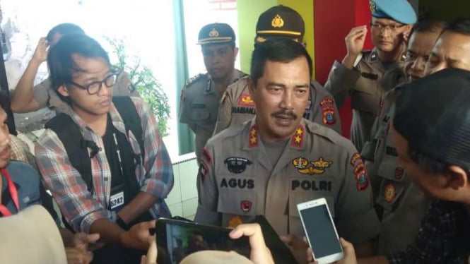 Kepala Kepolisian Daerah Sumatera Utara Irjen Pol Agus Andrianto di Rumah Sakit Bhayangkara Medan, Senin, 18 November 2019.