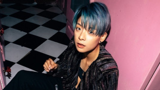 Nonton Video Ciuman Panasnya Sendiri, Amber Liu: Geli!
