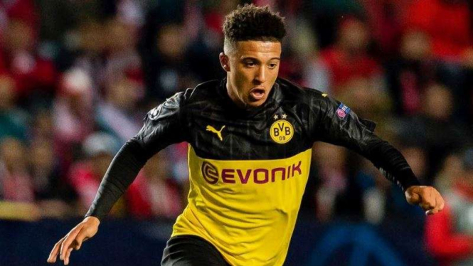 Bintang muda Borussia Dortmund, Jadon Sacho