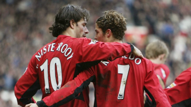 Ruud van Nistelrooy dan Cristiano Ronaldo di MU.