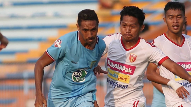Pertandingan Persela Lamongan vs Badak Lampung FC