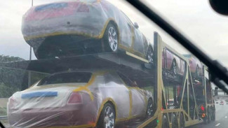 Punya 15 Istri, Raja Afrika Borong 19 Rolls-Royce dan 120 BMW