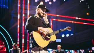 Mengemudi Sambil Mabuk, Penyanyi Country Sam Hunt Ditangkap Polisi