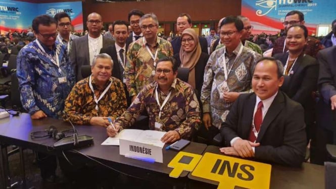 Delegasi Indonesia pada rapat pleno penutupan sidang ITU-WRC 2019.