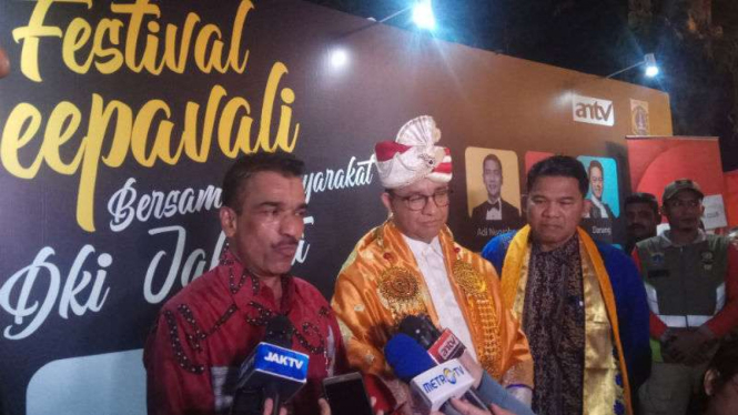 Gubernur DKI Jakarta Anies Baswedan menghadiri Festival Deepavali di Jakarta tahun 2019.