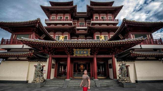 Wisata ke Buddha Tooth Relic Temple