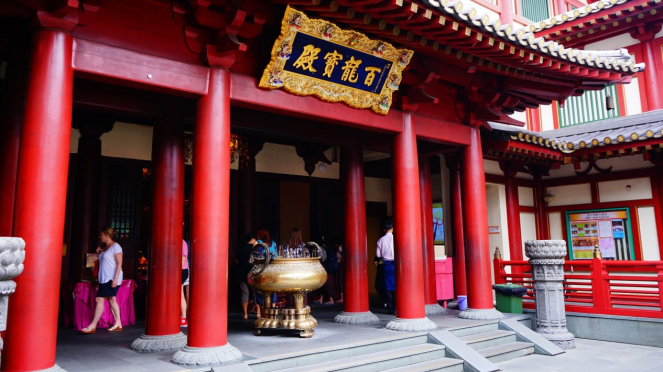 Wisata ke Buddha Tooth Relic Temple