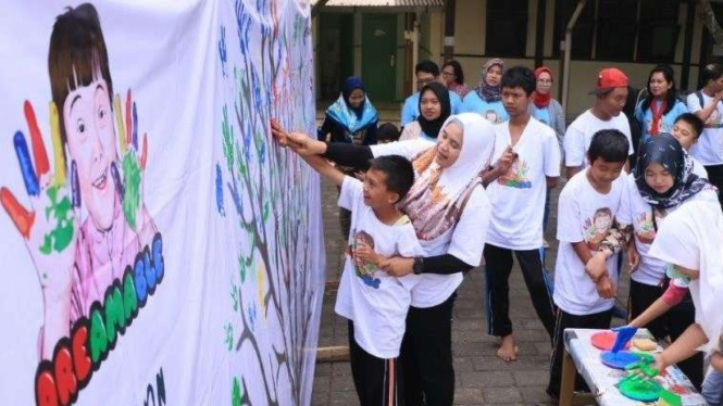 Kegiatan belajar mengajar di sekolah Dreamable