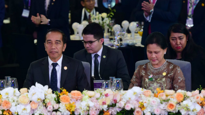 Presiden Joko Widodo dan Ibu Negara Iriana 